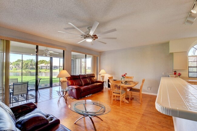 Building Photo - 8073 Aberdeen Dr