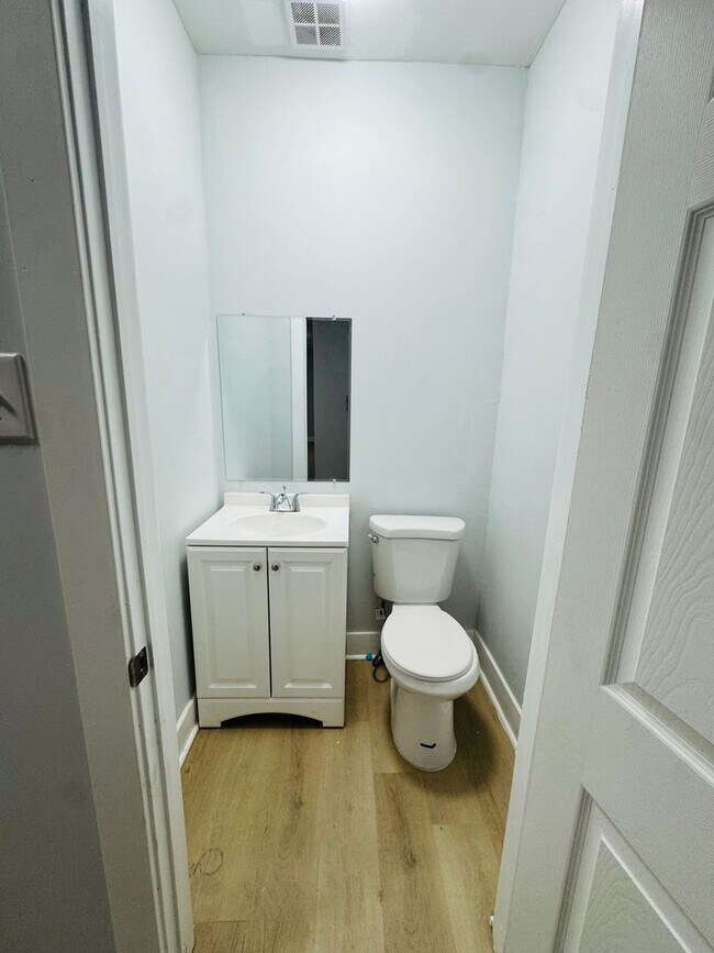 Foto del edificio - 2527 N 32nd St
