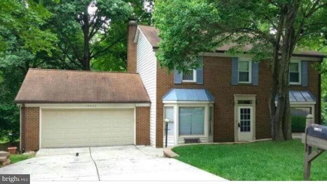 Building Photo - 15723 Edgewood Dr