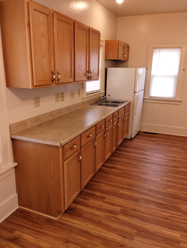 Kitchen 2 - 1140 E Dayton
