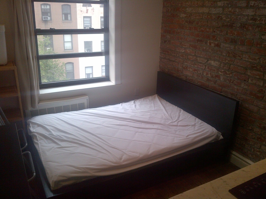 Foto del edificio - 401 W 14th St
