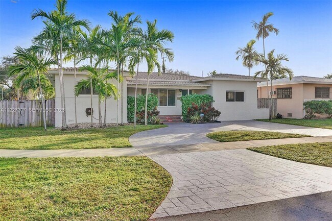 Foto del edificio - 1102 Meadow Lark Ave