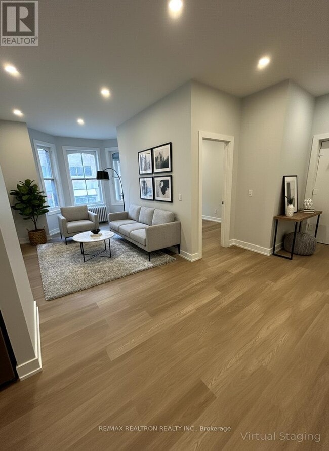 Building Photo - 592 Church St