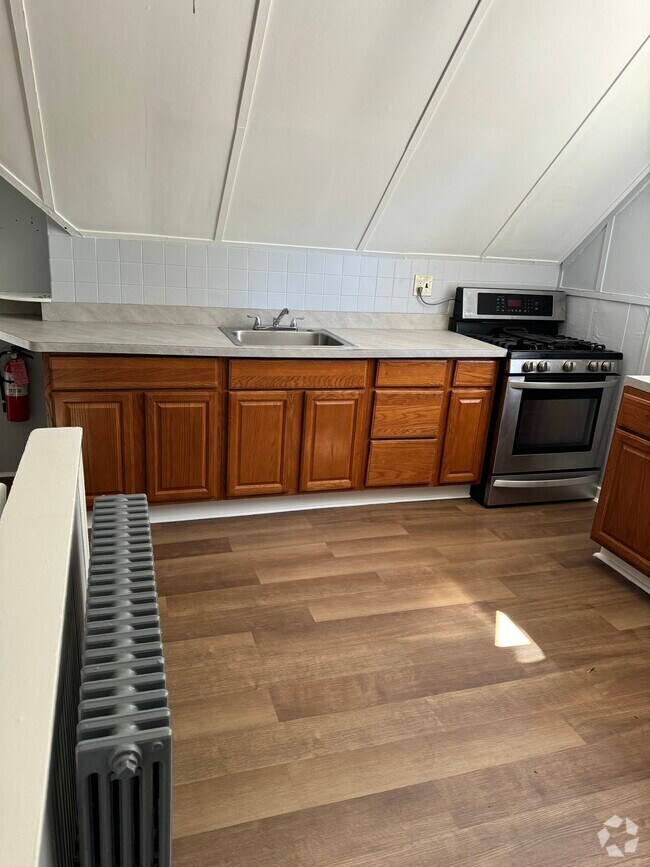 Apartments for Rent in Haddon Heights NJ with High Ceilings 1 Rentals