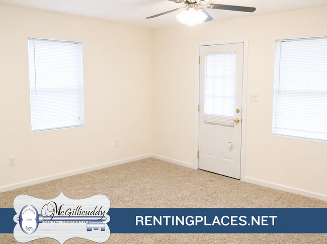 Building Photo - 1246 Holden Dr