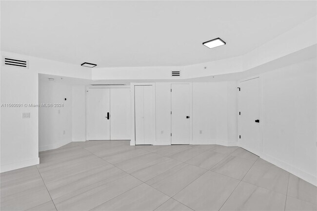 Building Photo - 6301 Collins Ave
