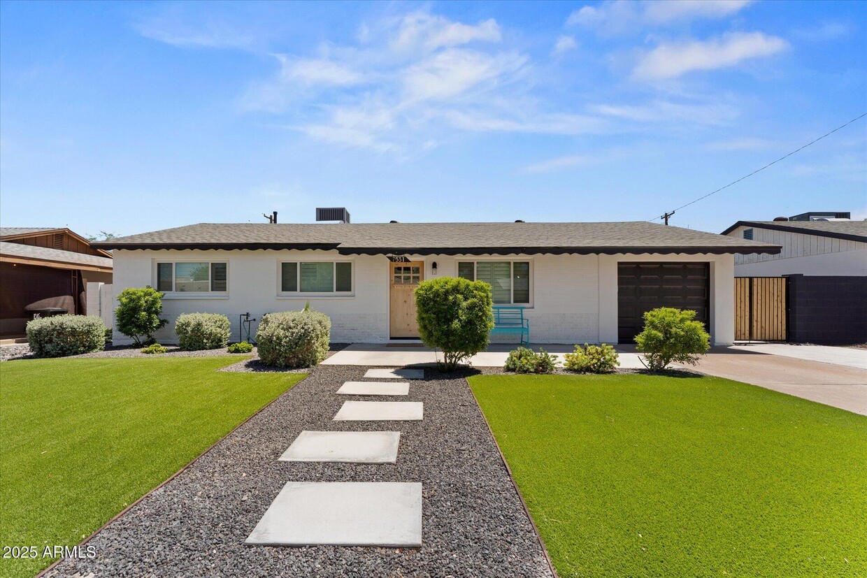 Primary Photo - 7531 E Belleview St