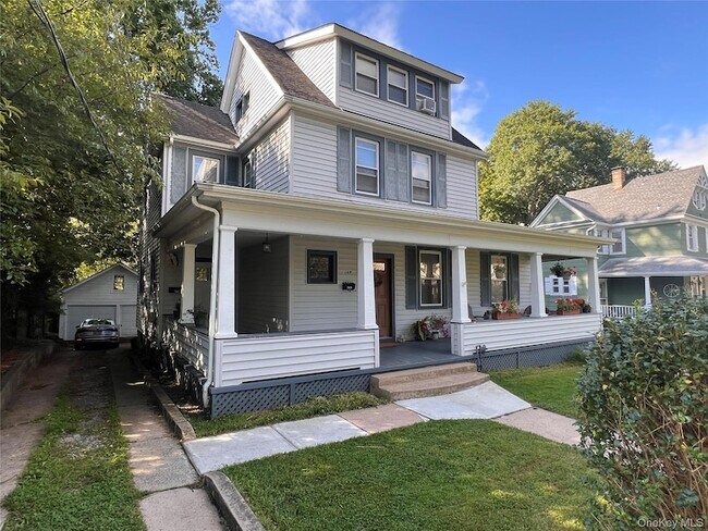 Foto del edificio - 148 Franklin Ave