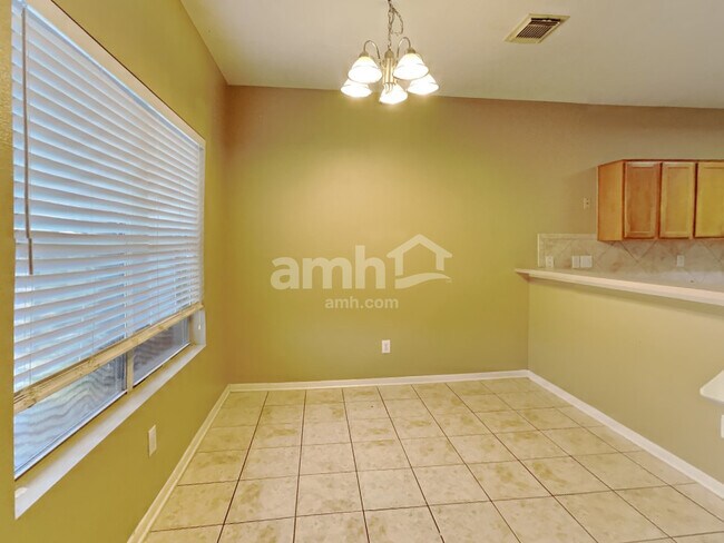 Foto del edificio - 12126 Landsdown Ridge Way