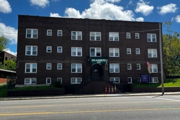 Primary Photo - Grasmere Apartments