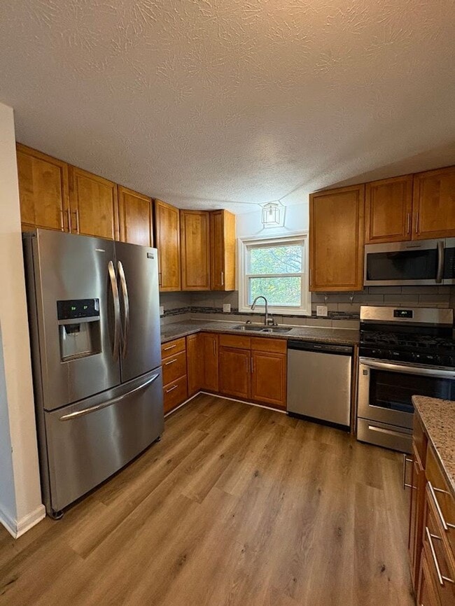 Foto del edificio - Three bedroom two bathroom home for rent