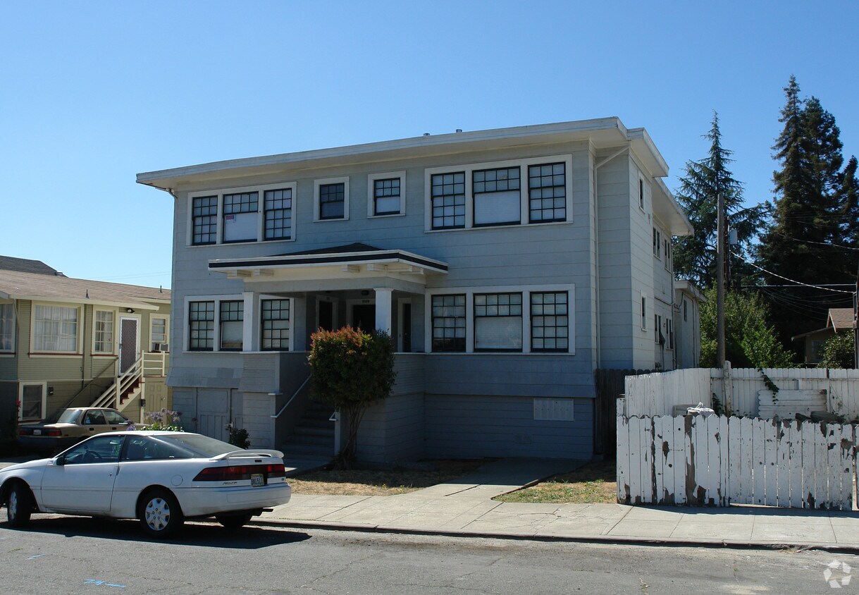 Primary Photo - 1001-1011 Virginia St