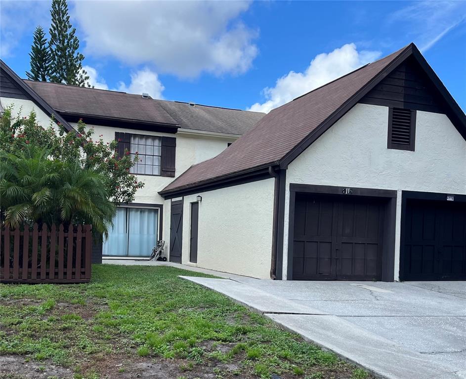 Foto principal - 4114 Woodlark Dr