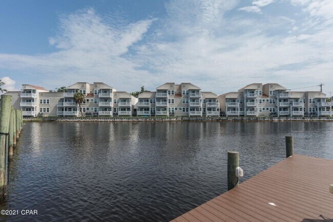 Foto del edificio - Enjoy this view from your balcony at  Bayou Pointe Villas