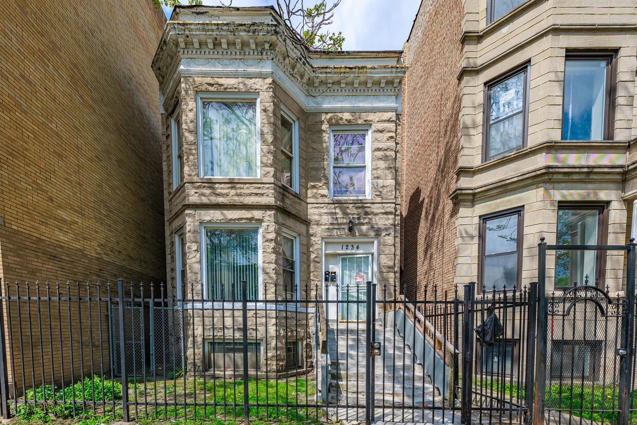 Primary Photo - 1234 S Lawndale Ave