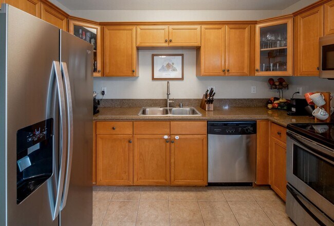 Foto del edificio - 2 Bedroom, 2 Bath Town Home in Gate Community