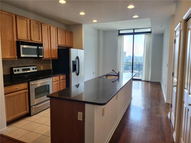 Foto del edificio - 3040 Peachtree Rd