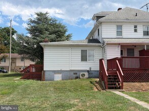 Building Photo - 243 S Allison St