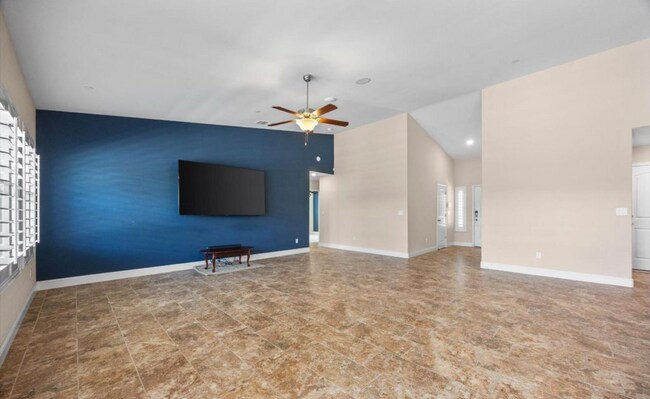 Building Photo - Beautiful 4 Bed 2 Bath Home!!!
