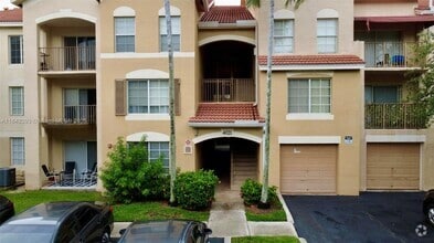 Building Photo - 4021 San Marino Blvd