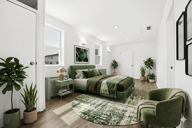 Building Photo - 826 7th St