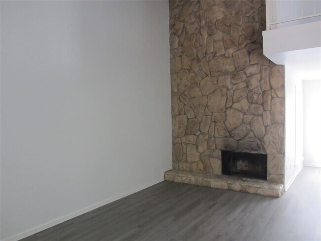 Building Photo - 12219 Wild Pine Dr