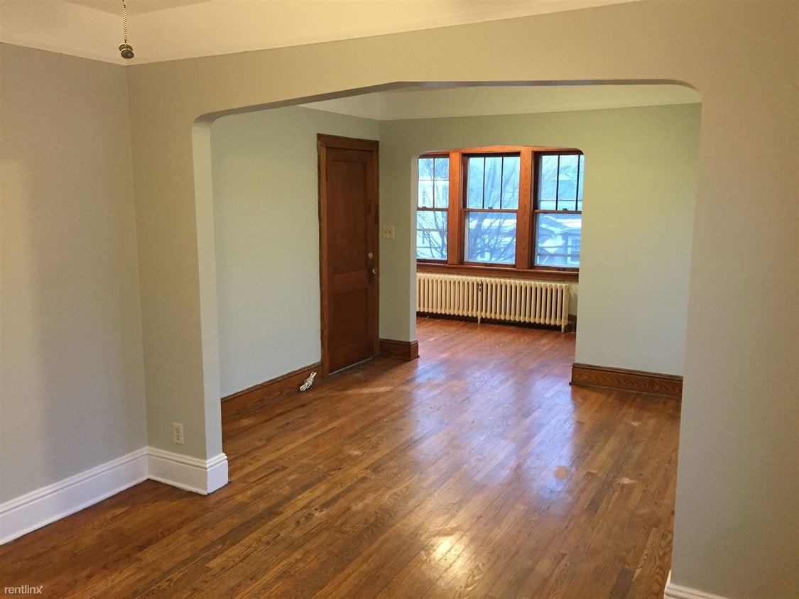 3 br, 1 bath - 82 Sycamore St - 3 br, 1 bath  - 82 Sycamore St