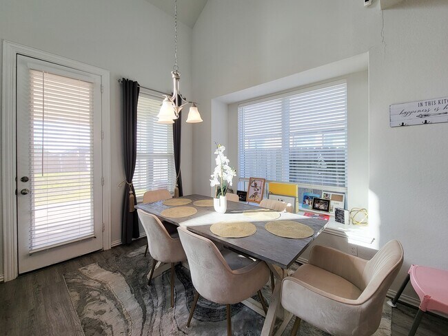 Foto del edificio - 4010 Palmer Meadow Ct