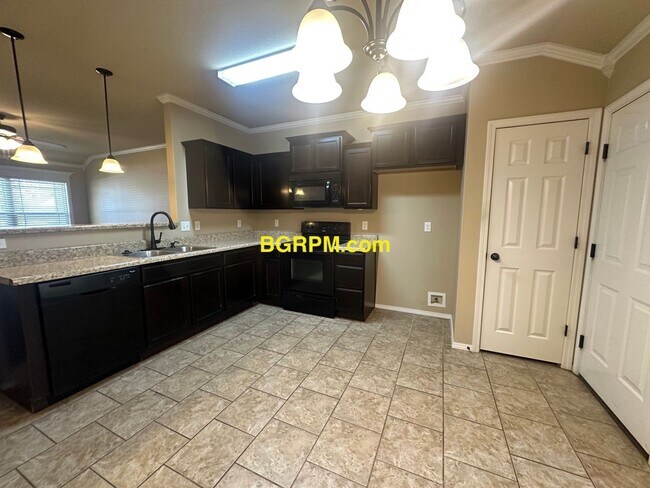 Building Photo - 3 BD, 2 BA, Home in Cabot