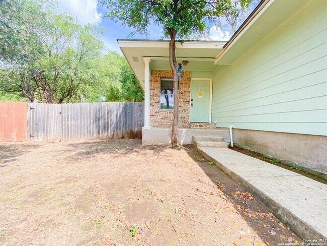 Foto del edificio - 109 Hughson Ct