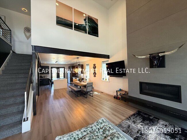 Building Photo - 7637 S Brinkerhoff Dr
