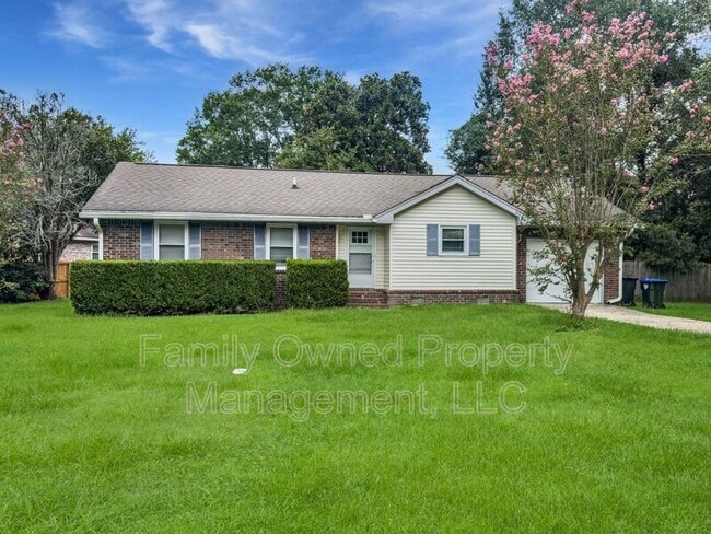 Building Photo - 101 Martha Ct