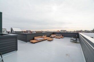 Interior Photo - The Crown on Leland