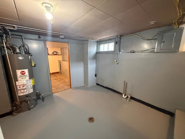 Foto del edificio - Two bedroom, One and half bathroom house, with additional living room, and bonus room!