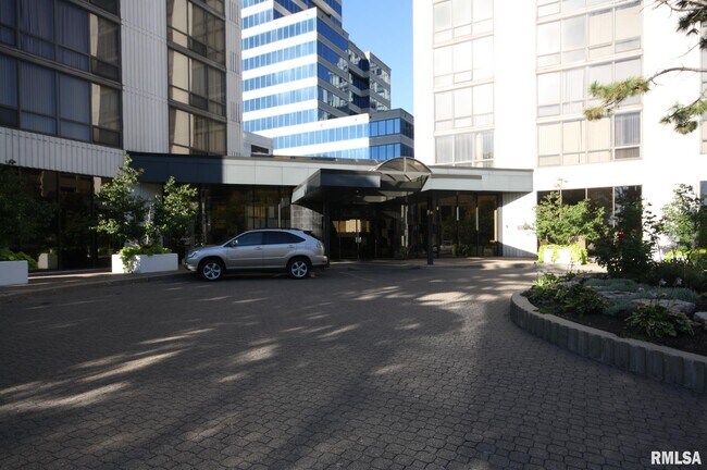 Foto del edificio - 125 SW Jefferson Ave