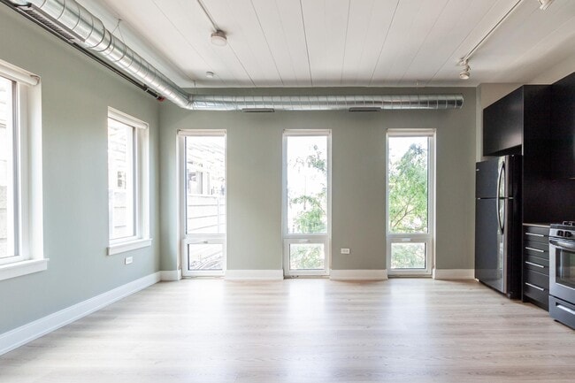 Foto del edificio - 941 W Belmont Ave