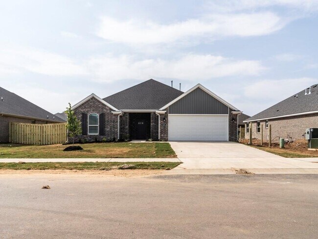 Building Photo - 420 Coconut Ln