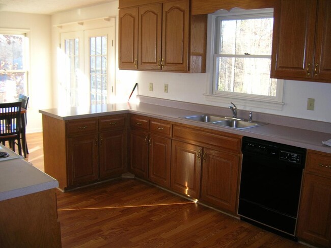 Building Photo - 25 Haney Rd