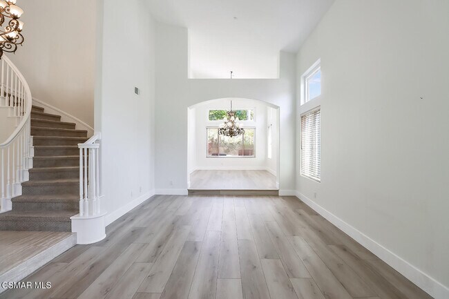 Foto del edificio - 5618 Silver Valley Ave