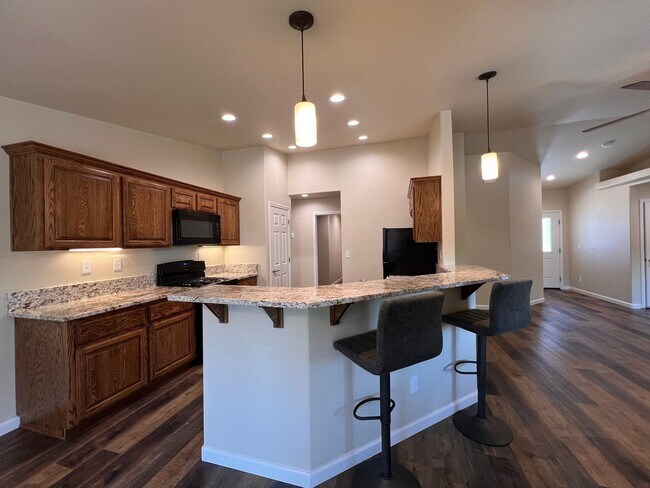Foto del edificio - 4-bedroom home in Fallon