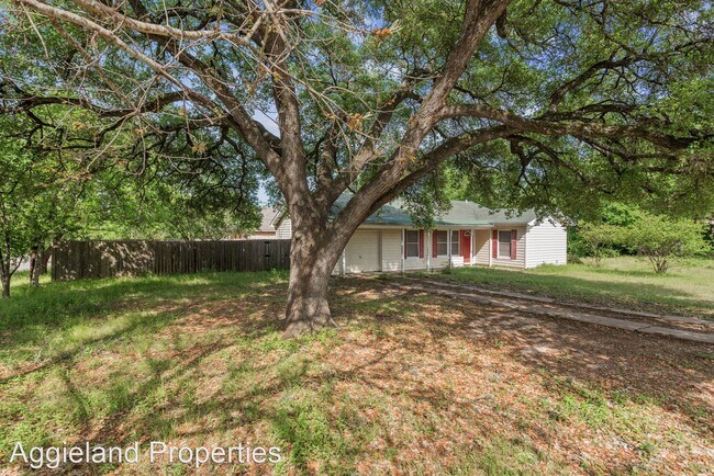 Foto del edificio - 2 br, 1 bath House - 3801 Ridgewood