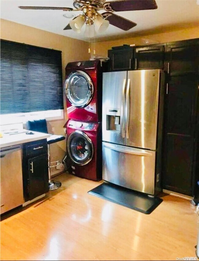 14 Ln, Hicksville, NY 11801 House for Rent in Hicksville, NY