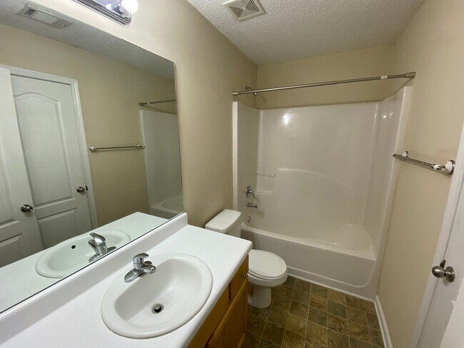 Foto del edificio - BRIDGEWATER HOME! PRE-LEASING FOR AUGUST 2026!