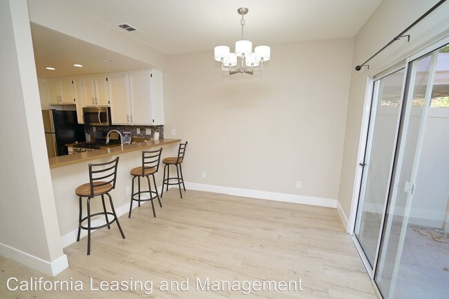 Building Photo - 28105 Bobwhite Cir