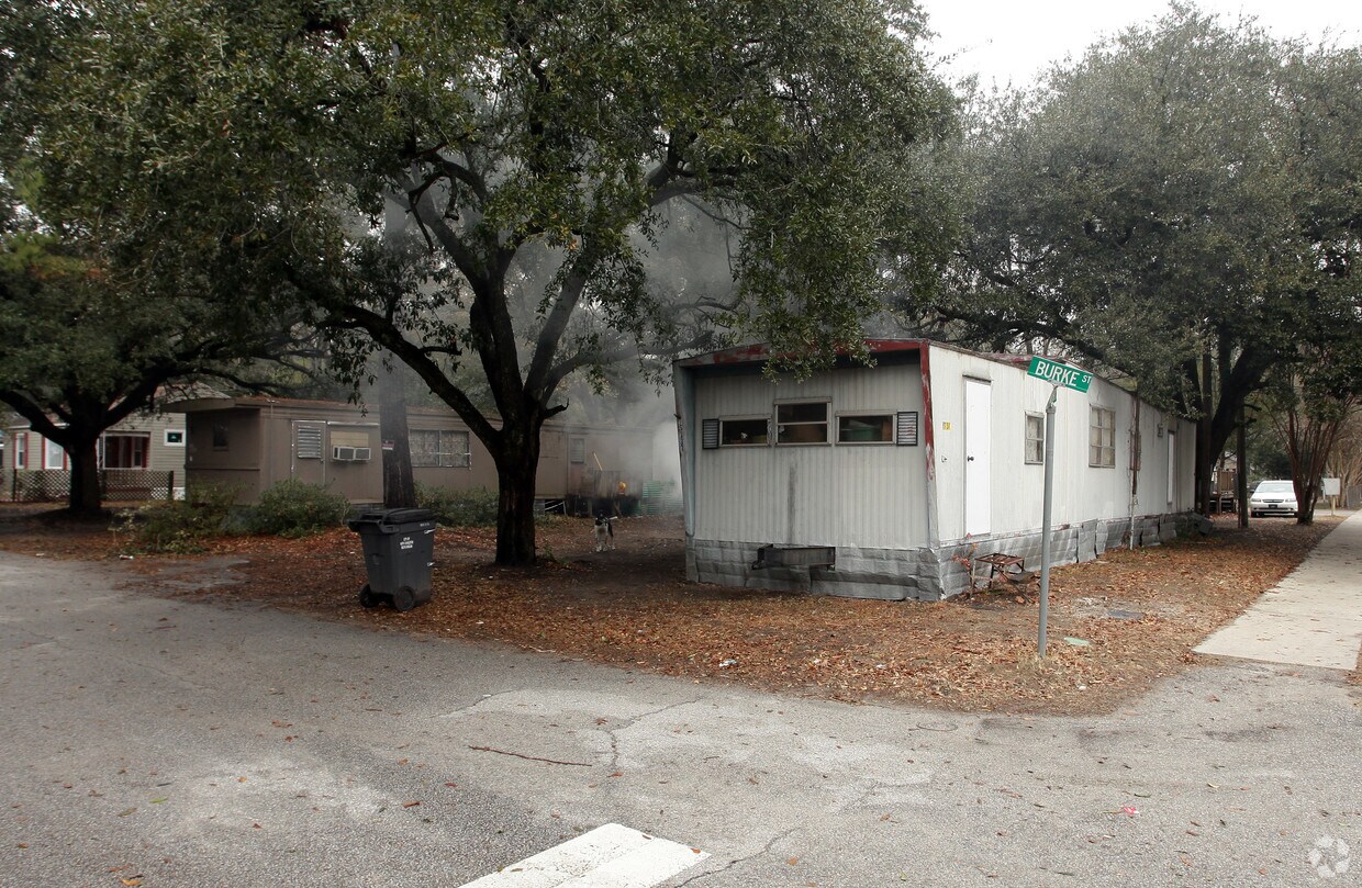 Primary Photo - 5739 N Murray Ave