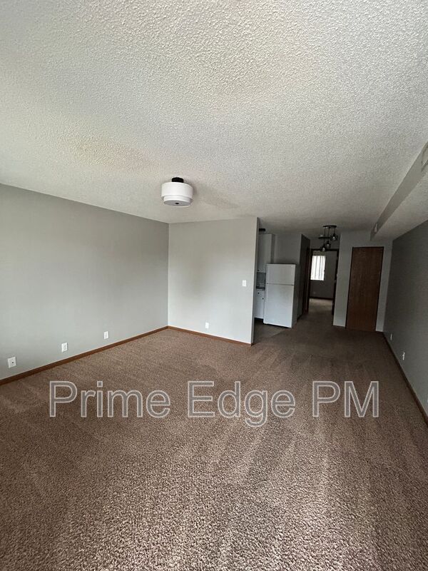 Foto principal - 4621 Prescott Ave