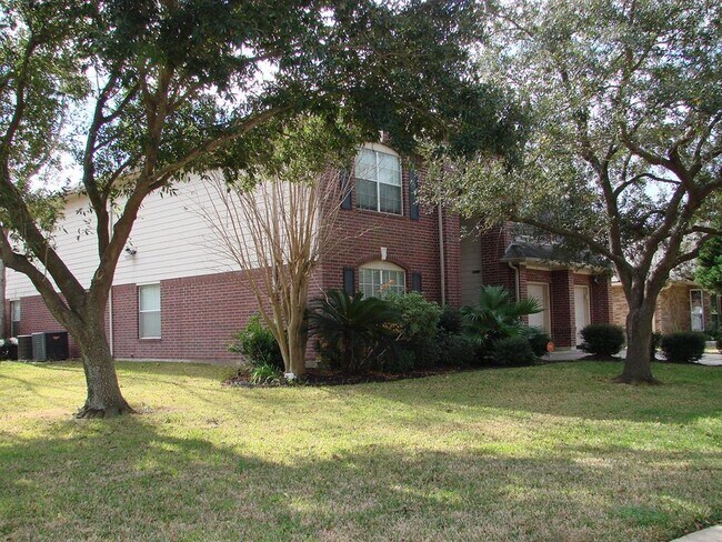Building Photo - 19503 Sedgecreek Dr
