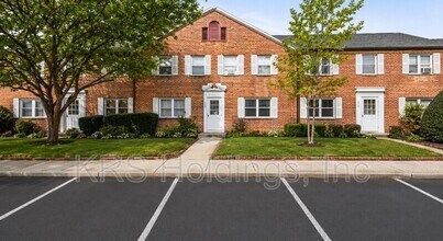 Building Photo - 2809 16th Rd S