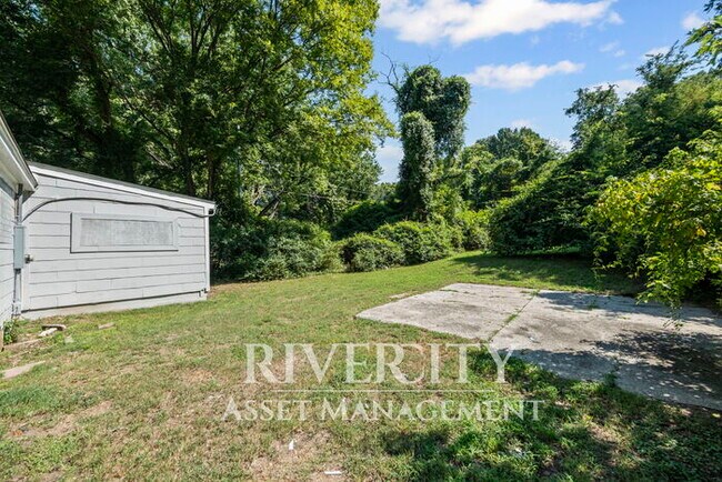 Building Photo - Beautiful Home Located In 38127 !! Section...