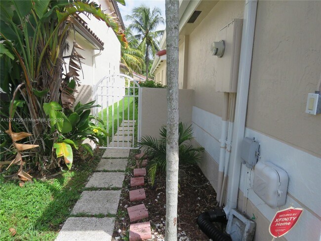 Foto del edificio - 18473 NW 22nd St